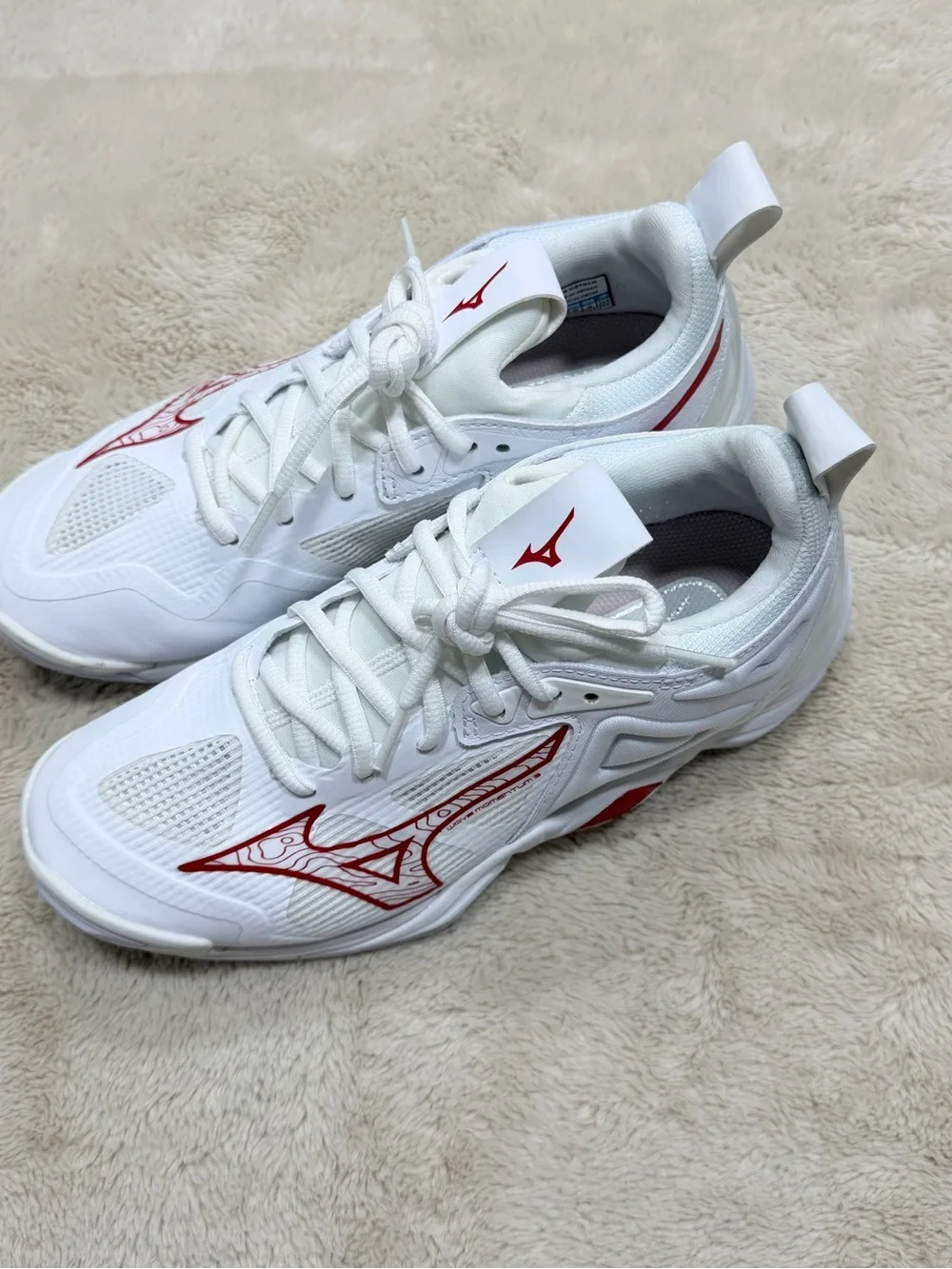 Mizuno Wave Momentum 3 Women’s Volleyball Shoe, Size: 7